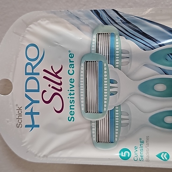 Schick Hydro Silk Sensitive Care Disposable Razors 3 Counts - Picture 2 of 5